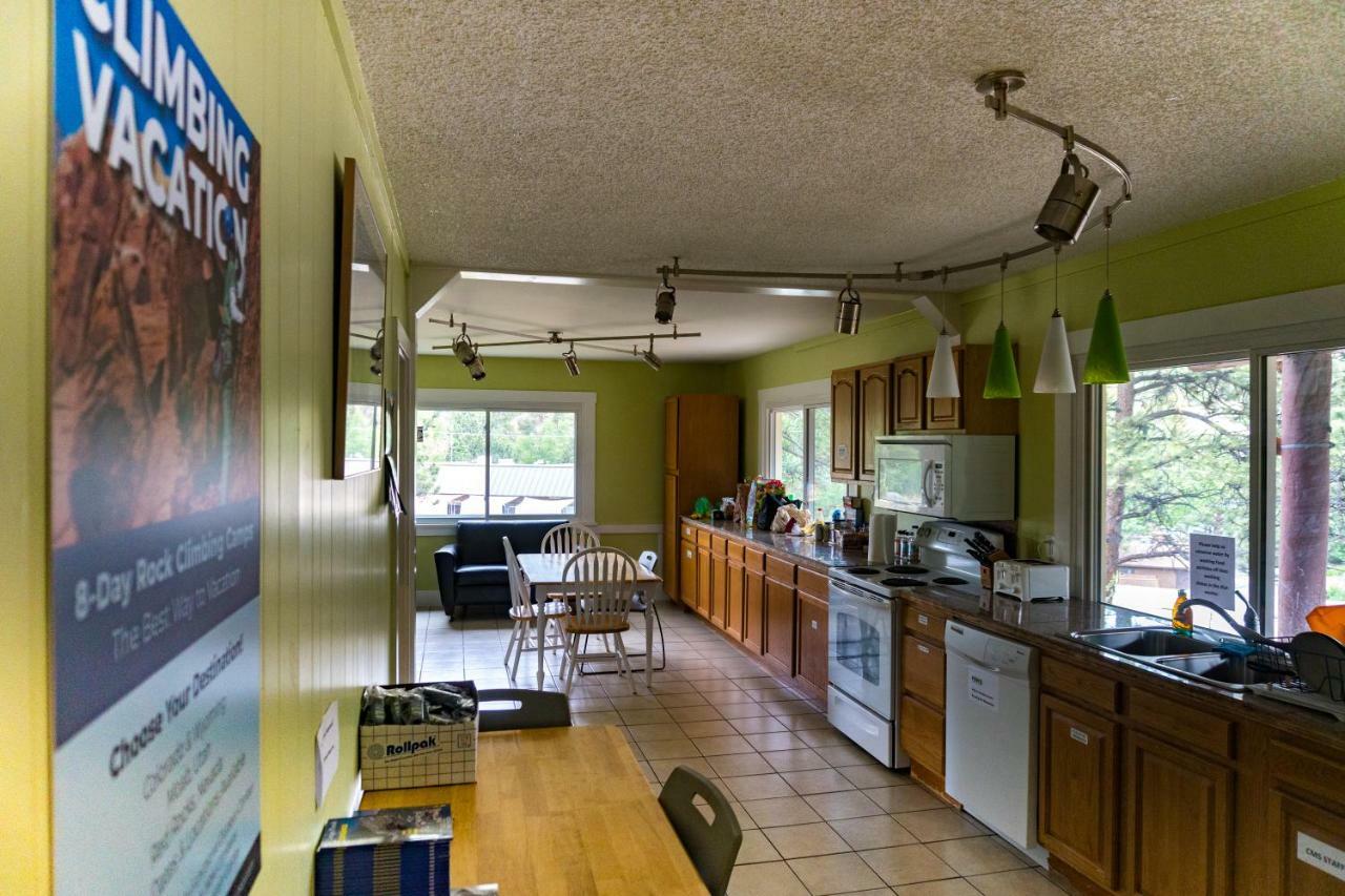 Estes Park Adventure Hostel Экстерьер фото